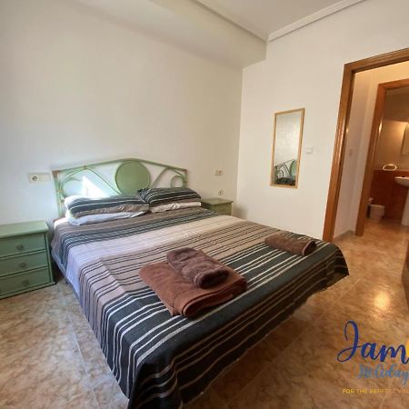 La Cinuelica, R1 1St Floor Apartment Com Pool L180 托雷维耶哈 外观 照片
